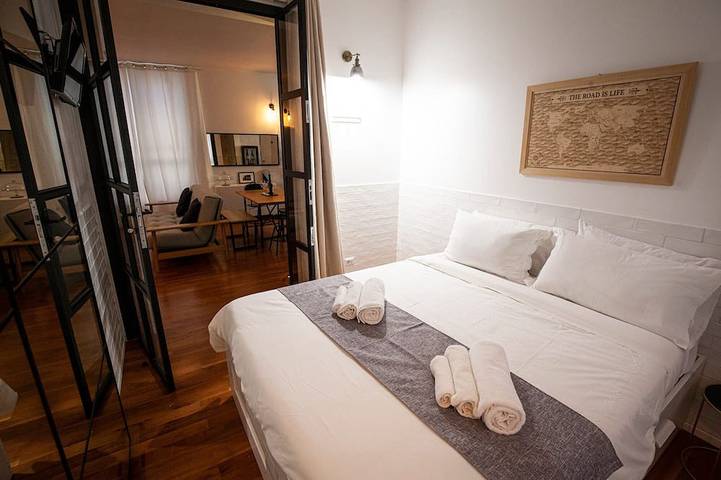 Ganze Wohnung, Lovely and moder flat near the Colosseum in Rom Zentrum, Rom