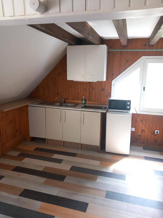 Three-Bedroom House in Chénérailles, Région d'Aubussargues