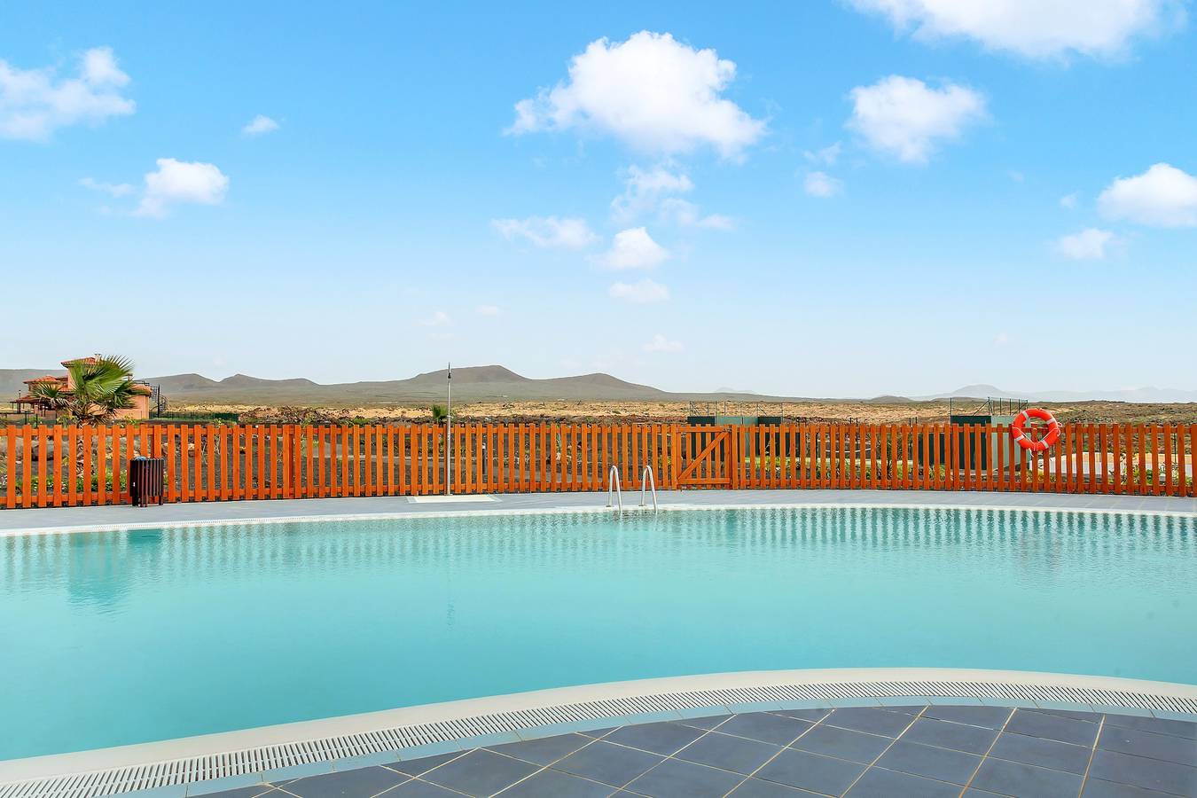 Ferienhaus 'Casa Vicente Majanicho' mit Gemeinschaftspool, privater Terrasse und Wlan in La Oliva, Fuerteventura