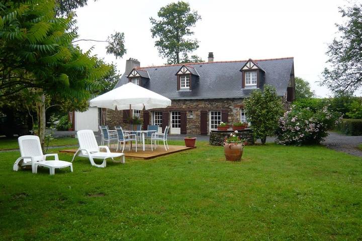Gîte pour 6 personnes, avec jardin et terrasse - 1