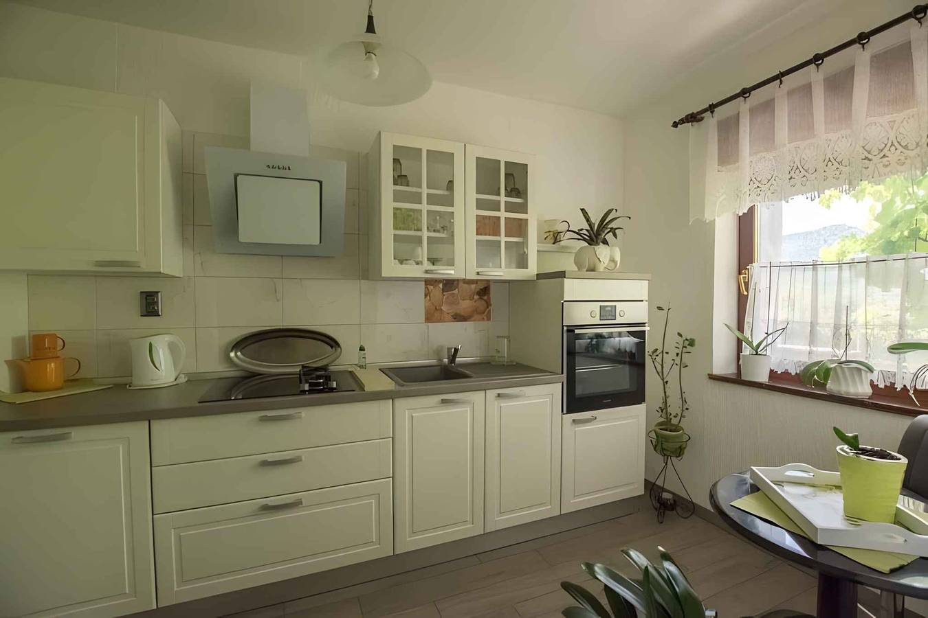 Ganze Ferienwohnung, Ferienwohnung mit Klimaanlage und Balkon  in Primorje-Gorski Kotar