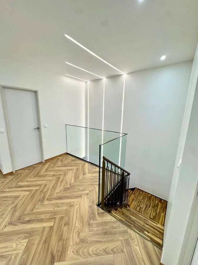 Location de vacances pour 10 personnes, avec terrasse à Pont-Sainte-Maxence - 4