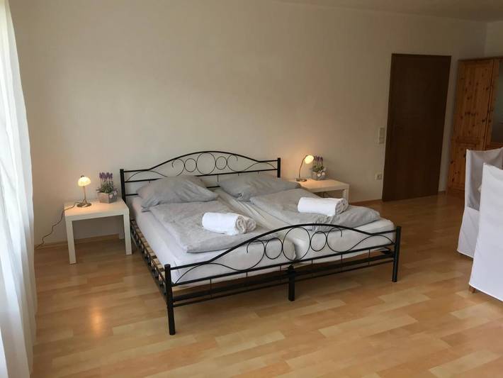 Ferienwohnung für 5 Personen, mit Terrasse und Garten in Miltenberg