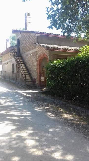 Gîte pour 4 personnes, avec jardin et terrasse, animaux acceptés à Lugnano in Teverina