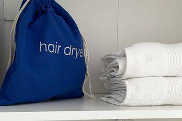 Glamping for 4 People in Birmingham, Birmingham Area, Photo 3