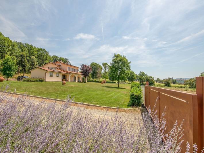 Ferienhaus für 12 Personen, mit Pool und Garten sowie Ausblick und Terrasse, mit Haustier - 1