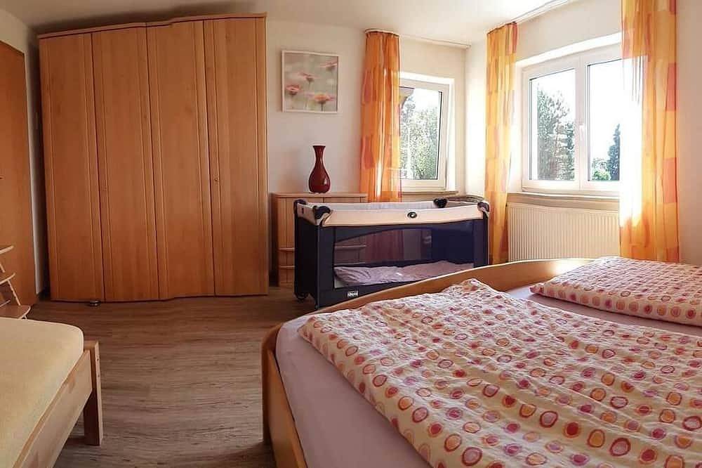 Ganze Wohnung, Familien- und Gruppenreisen, Landhaus mit Bauernhof, Balkon, Wlan in Bad Wurzach, Region Bodensee-Oberschwaben