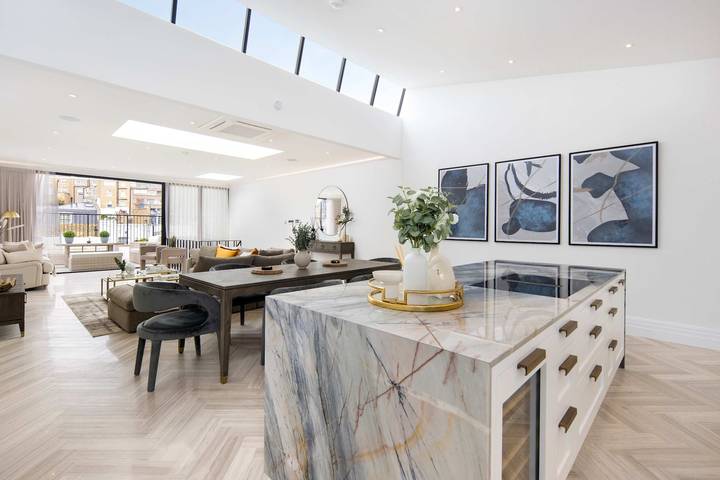 Vacation rental for 8 people, with terrace in Knightsbridge