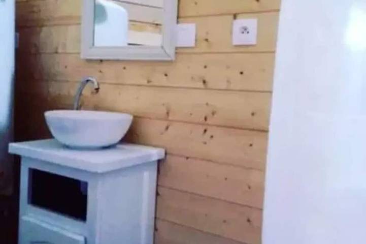 Zecamping 3 étoiles dog friendly sauna cabane Tv 31m2 2 pers in Priziac, Pontivy und Umgebung