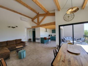 Gîte pour 4 personnes, avec piscine et jardin à Tourbes