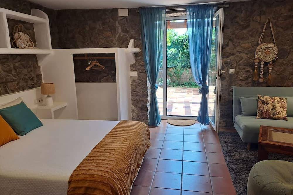 Apartamento entero, Idílico Estudio en el bosque. Casa Armonía Natura in Camargo, Costa de Cantabria