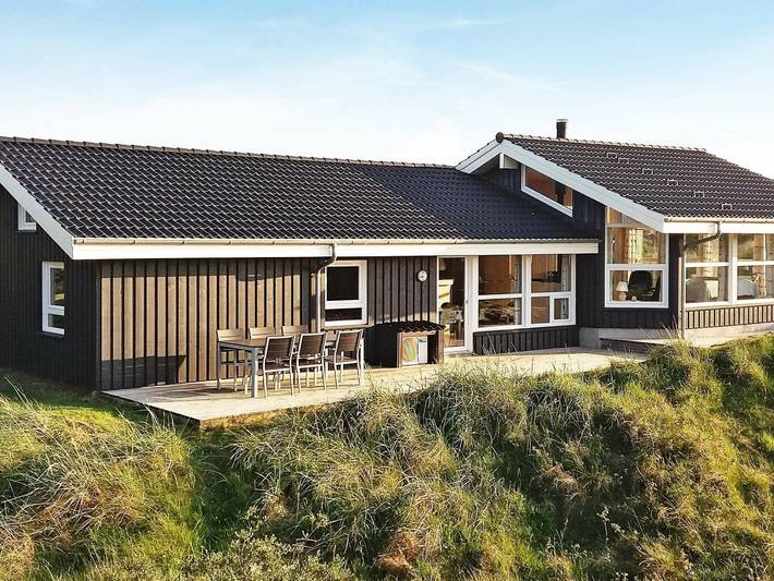 Ferienhaus für 8 Personen, mit Whirlpool und Terrasse sowie Sauna in Tversted