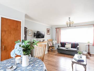 Cottage for 4 People in Criccieth, Gwynedd, Photo 1