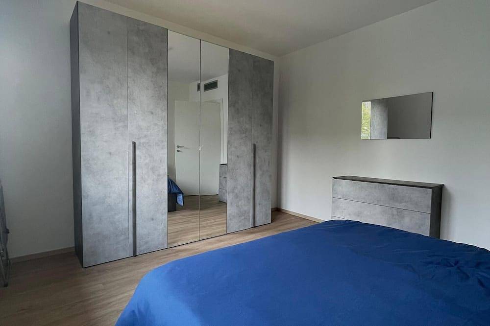 Appartamento intero, La Terrazza - Very Quiet - Free park - 3 min Varese center and lake - Air Cond. in Varese, Provincia di Varese