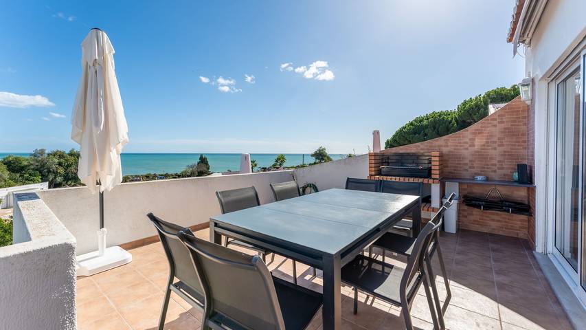 Casa de férias para 6 pessoas, com varanda e piscina e ainda vista para o mar em Porches