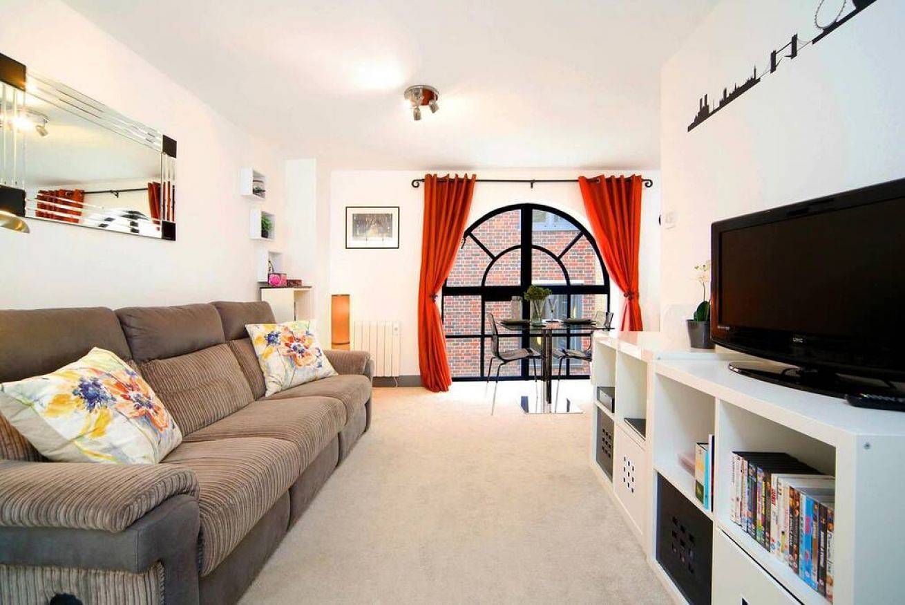 Entire apartment, Elegant apartment near St Paul’s in Downtown, London