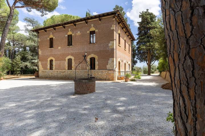 Villa Silvia in Terricciola, Pisa e dintorni