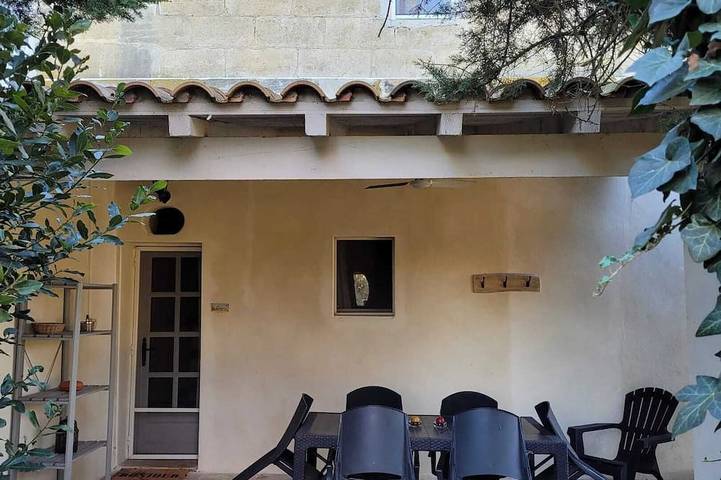 Gîte pour 4 personnes, avec jardin et piscine dans Albaron - 4