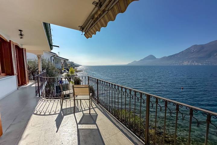 Villa pour 6 personnes, avec jardin et vue sur le lac à Brenzone