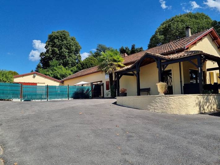 Gîte pour 5 personnes, avec piscine et jardin, animaux acceptés - 1