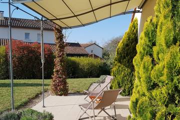 Villa pour 8 Personnes dans Vasles, Deux-Sèvres, Photo 1