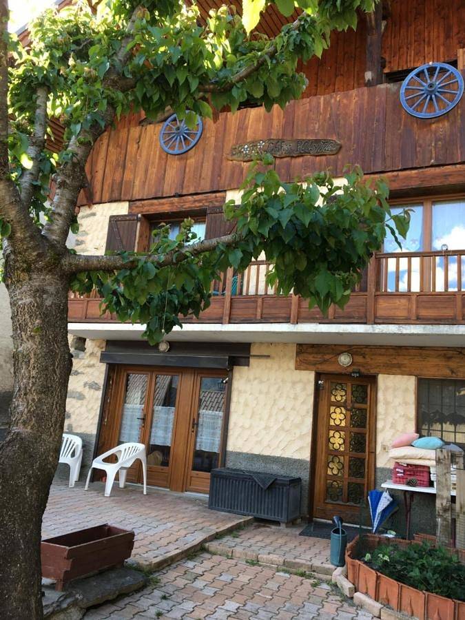 Gîte pour 2 personnes, avec jardin et vue à Bourg-Saint-Maurice - 2