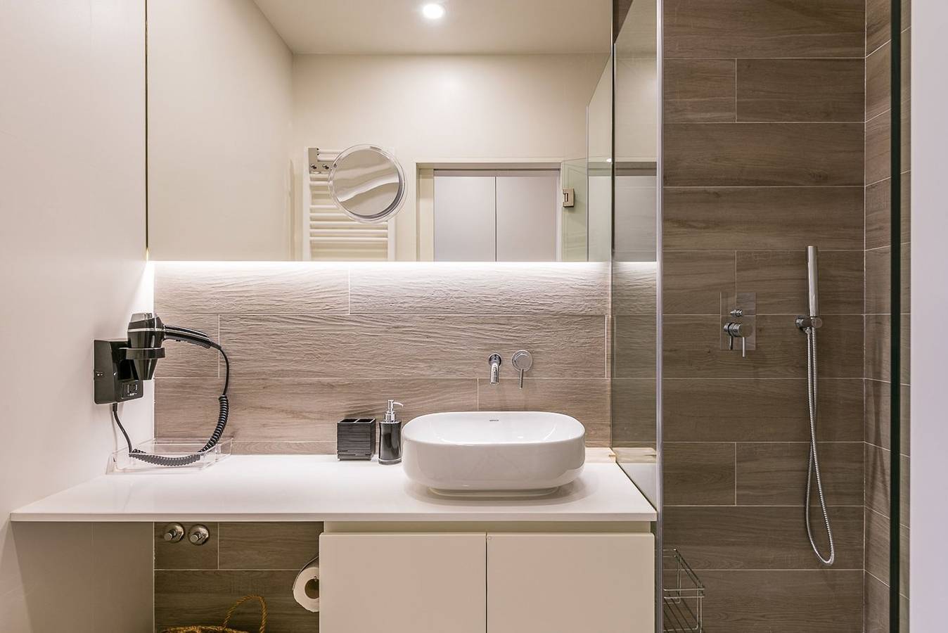 Entire apartment, Lazaro Studio in Porto in Santo Ildefonso, Porto