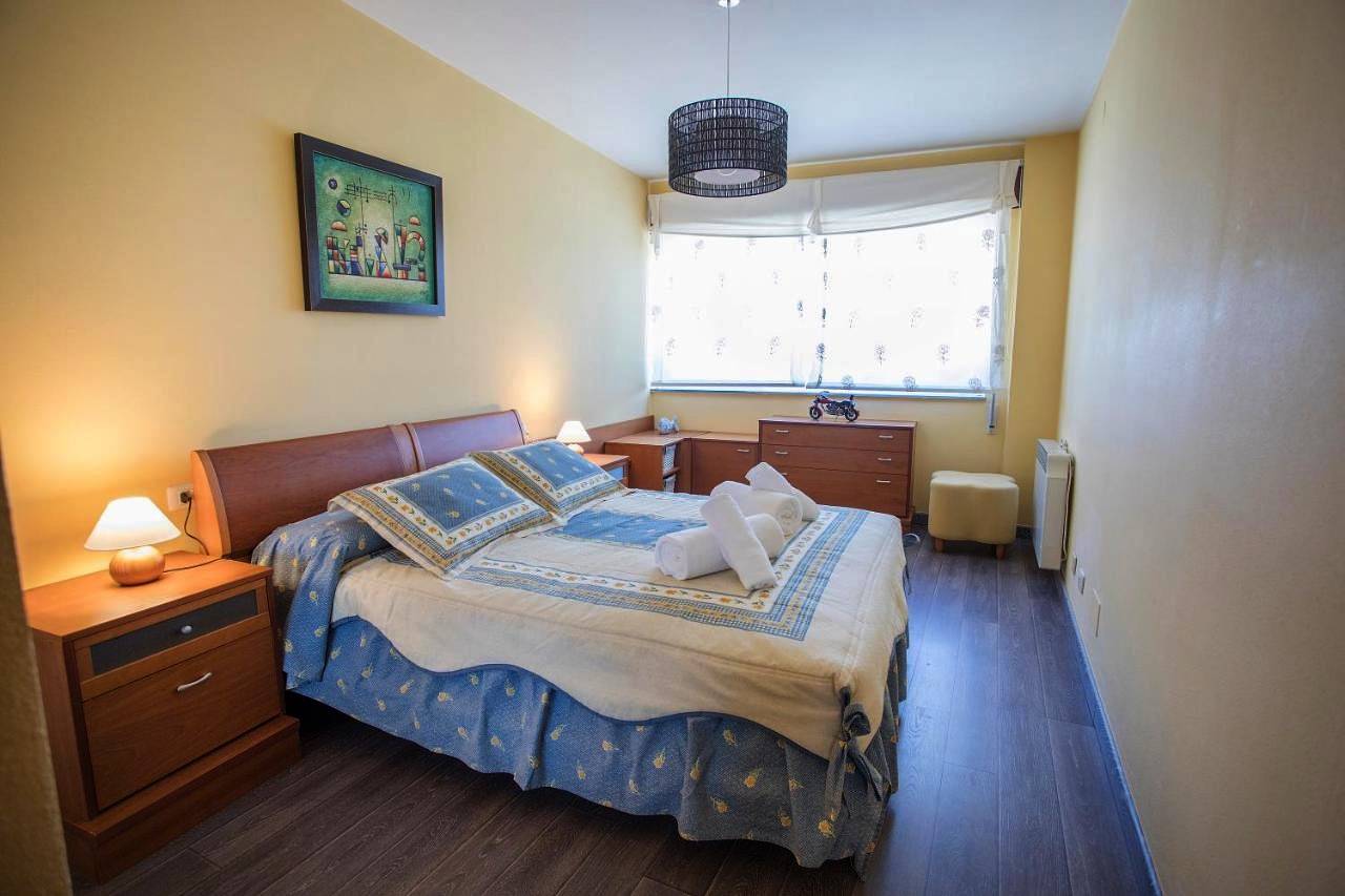 Apartamento entero, Two-Bedroom Apartment in Sarria, Reserva da Biosfera Ribeira Sacra e Serras do Oribio e Courel