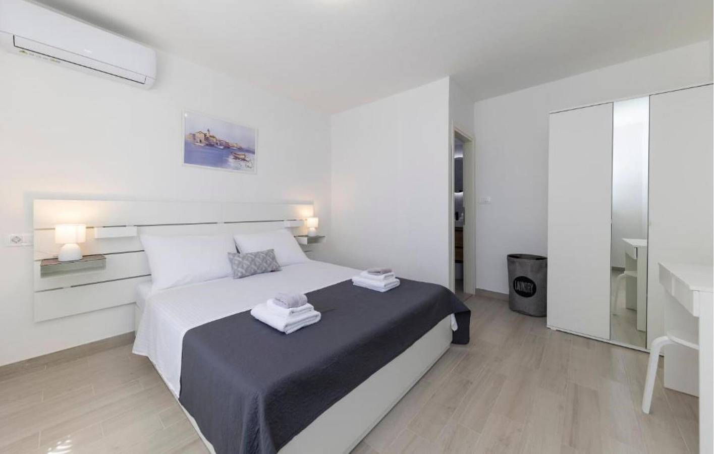 Geräumige 2-Zimmer-Wohnung mit Terrasse und WLAN – ideal für Ihren Kurzurlaub! in Nin, Zadar