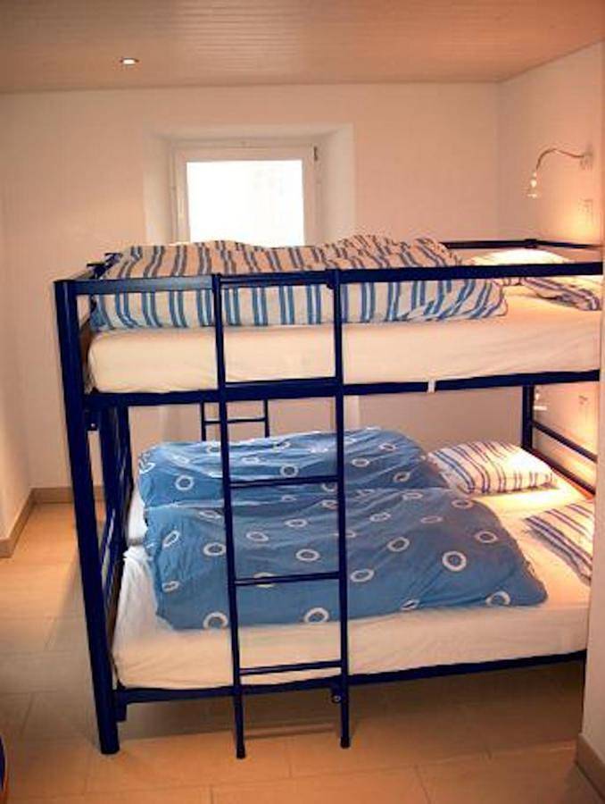 Location de vacances pour 42 personnes, avec vue et terrasse, animaux acceptés à Salvan - 2