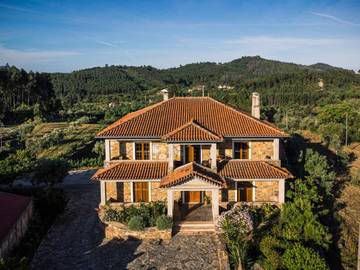 Gîte pour 5 personnes, avec vue et terrasse à Vila de Rei
