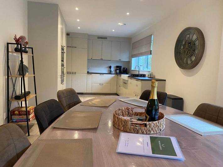 Location de vacances pour 9 personnes, avec jardin et piscine ainsi que sauna et vue dans Sougné-Remouchamps - 4