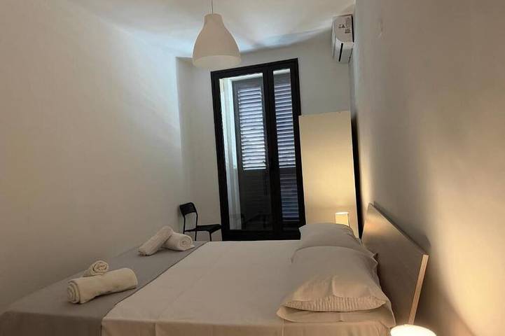 Apartamento entero, Comfort, style and views: your perfect stay at Civico24rooms in Caltagirone, Caltagirone region