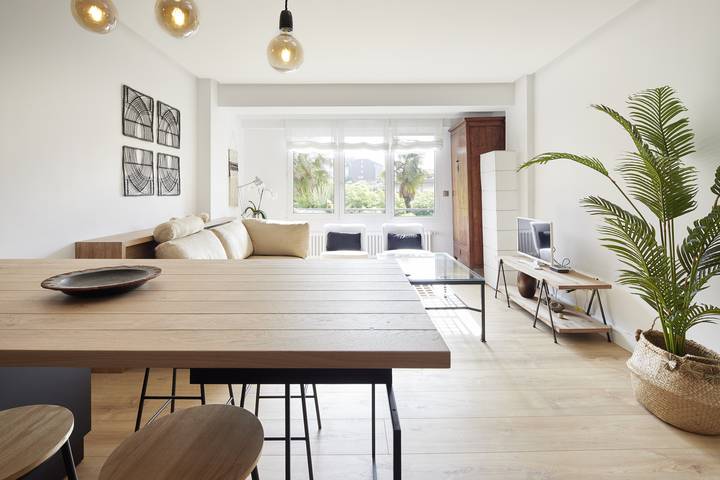 Apartamento entero, Apartamento de vacaciones para 3 personas con balcón in San Sebastián, Costa Vasca