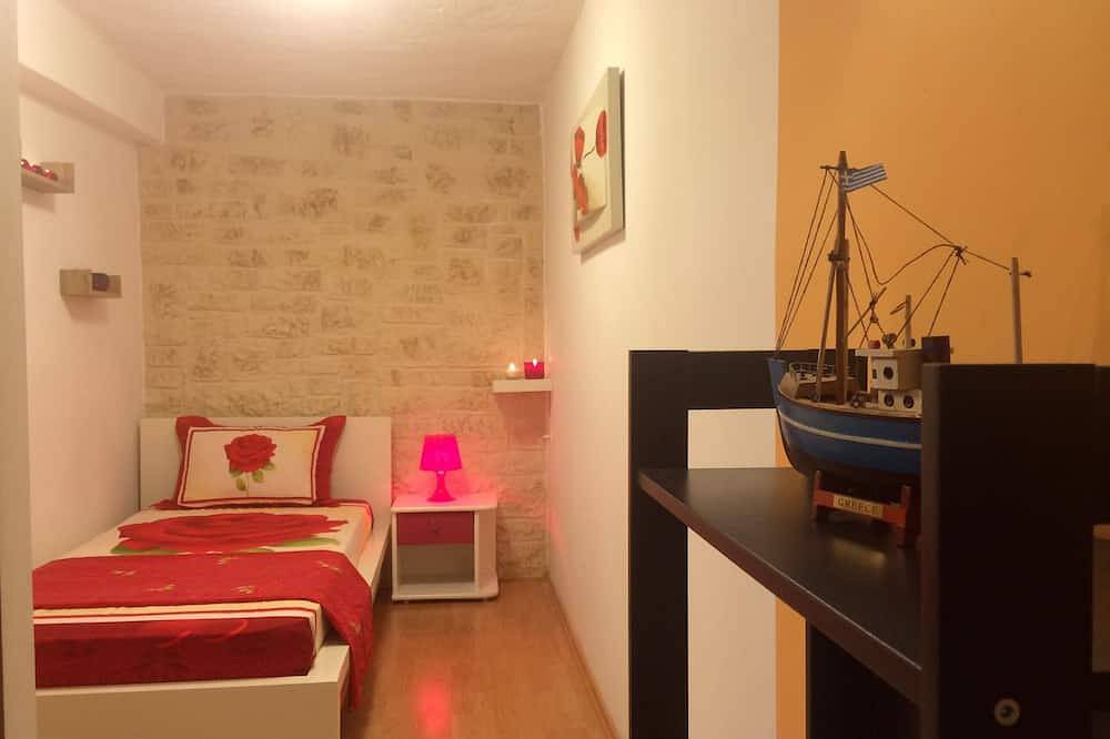 Odysseas Bungalow-Relax et profiter de la vue sur la mer sans fin à partir de votre balcon. in Corfou