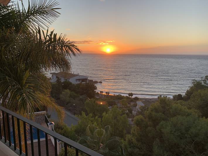 Villa 'Casa Aguamarina' con vistas al mar, piscina privada, terraza, aire acondicionado y Wi-Fi in Playa de los Berengueles (Almuñecar), Almuñecar