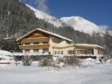 Hotel für 3 Personen in Elbigenalp, Lechtal, Bild 1
