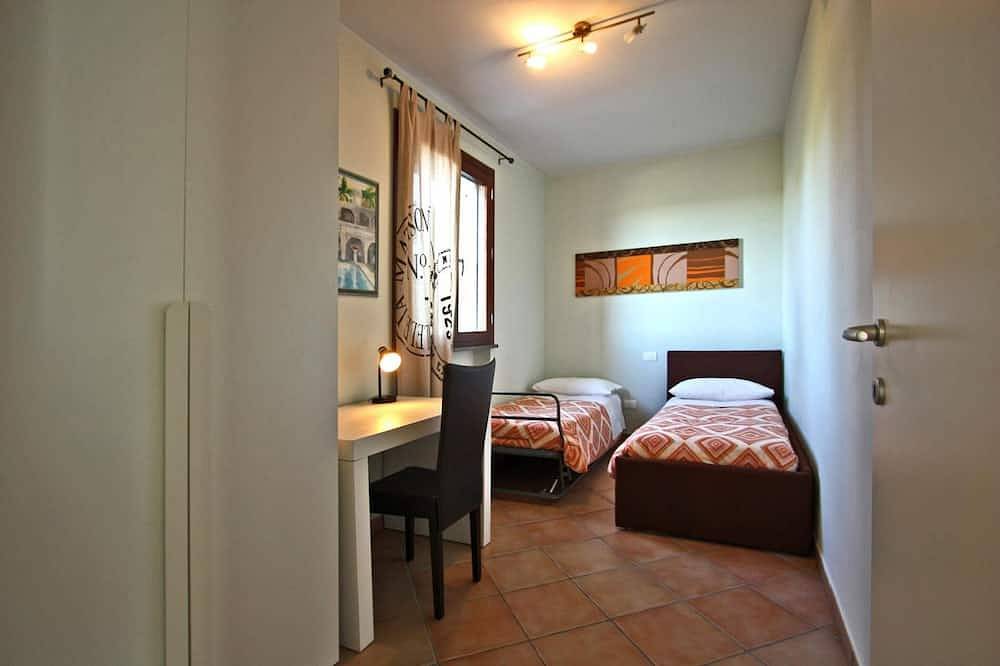 Appartamento intero, Appartamento Bucaneve - 2 camere, piscina, A/C, wifi, 14 km spiagge, Marche in Pesaro, Valle del Metauro