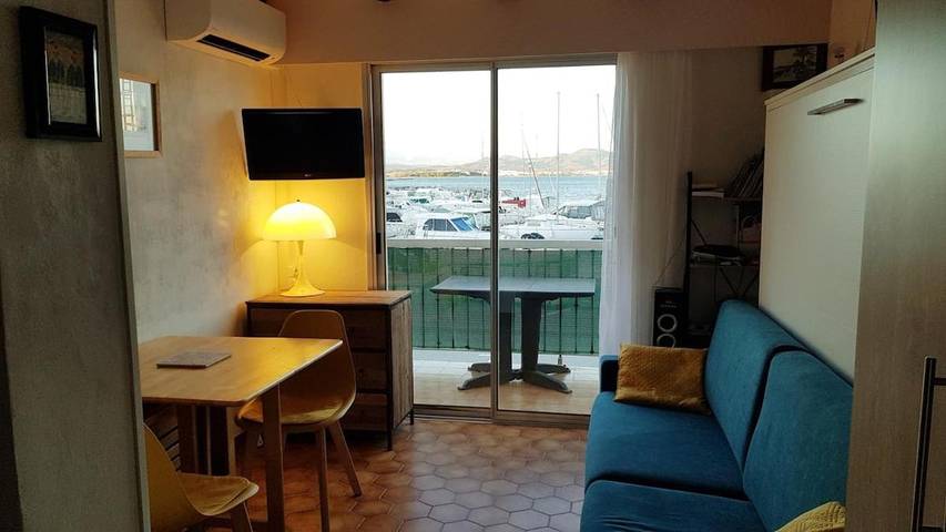 Gîte pour 4 personnes, avec Balcon ainsi que Terrasse et Vue dans Port de Saint Aygulf