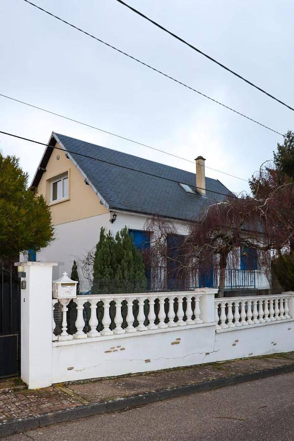 Casa de vacaciones para 8 personas, con vistas y jardín, Se admiten mascotas - 1