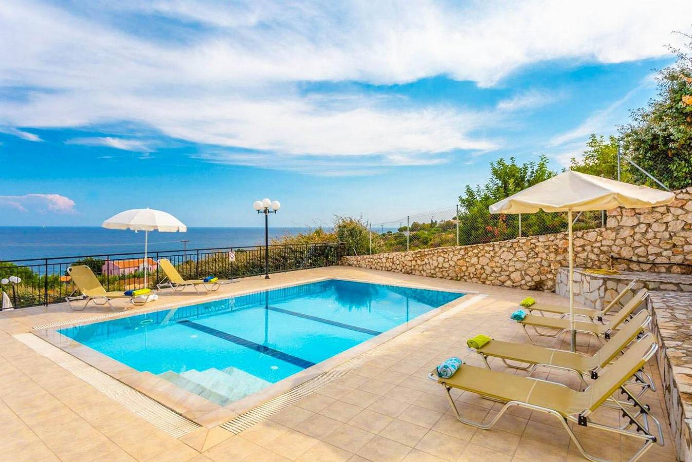 Villa für 24 Personen mit Garten in Skala, Kefalonia