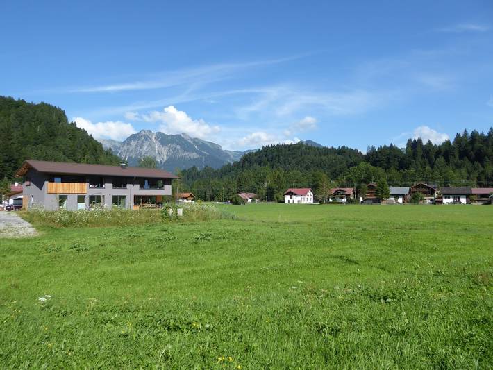 Ferienwohnung für 4 Personen, mit Terrasse und Garten sowie Ausblick in Oberstdorf - 2