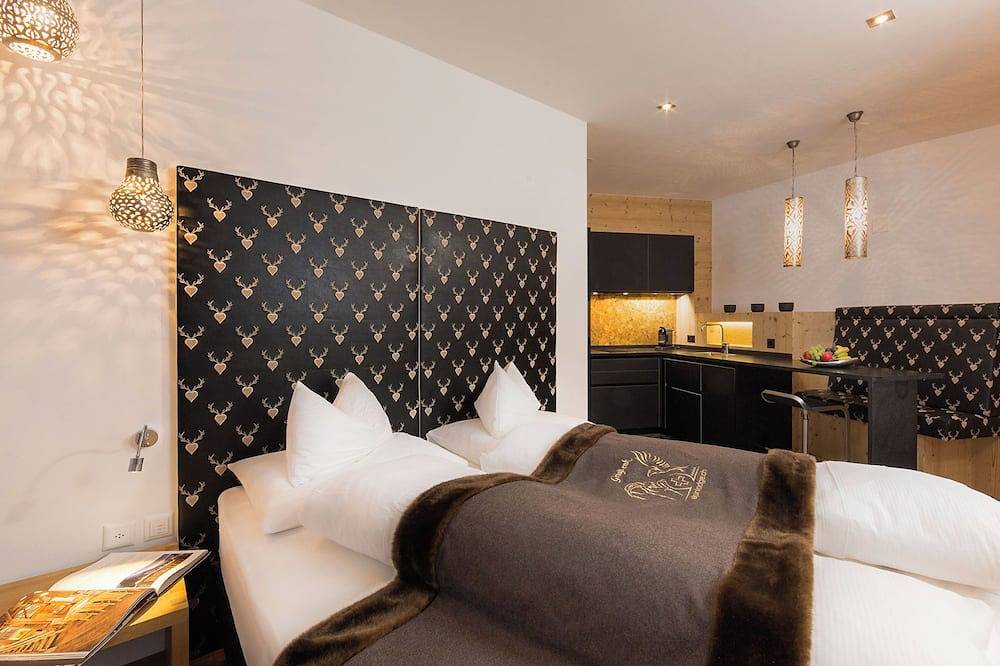 Geheel appartement, Alpinlodge & spa*****, (Samnaun-Ravaisch). in Ravaisch, Samnaun