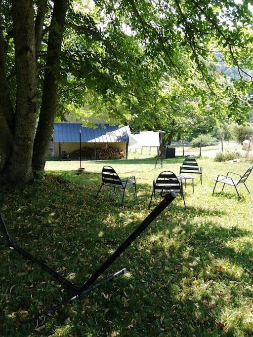 Location de vacances pour 8 personnes, avec jardin et vue à Poubeau - 2