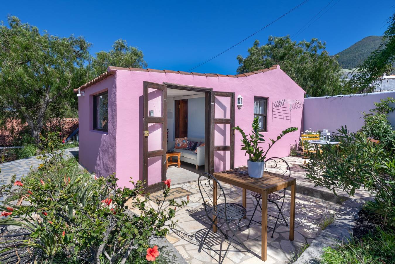 Ganze Wohnung, Ferienhaus 'Las Perseidas' mit Bergblick, Wlan und Klimaanlage in Las Manchas, Los Llanos de Aridane