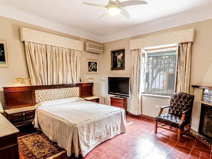 Casa de vacaciones para 14 personas, con jardín y jacuzzi en Provincia de Sevilla - 2