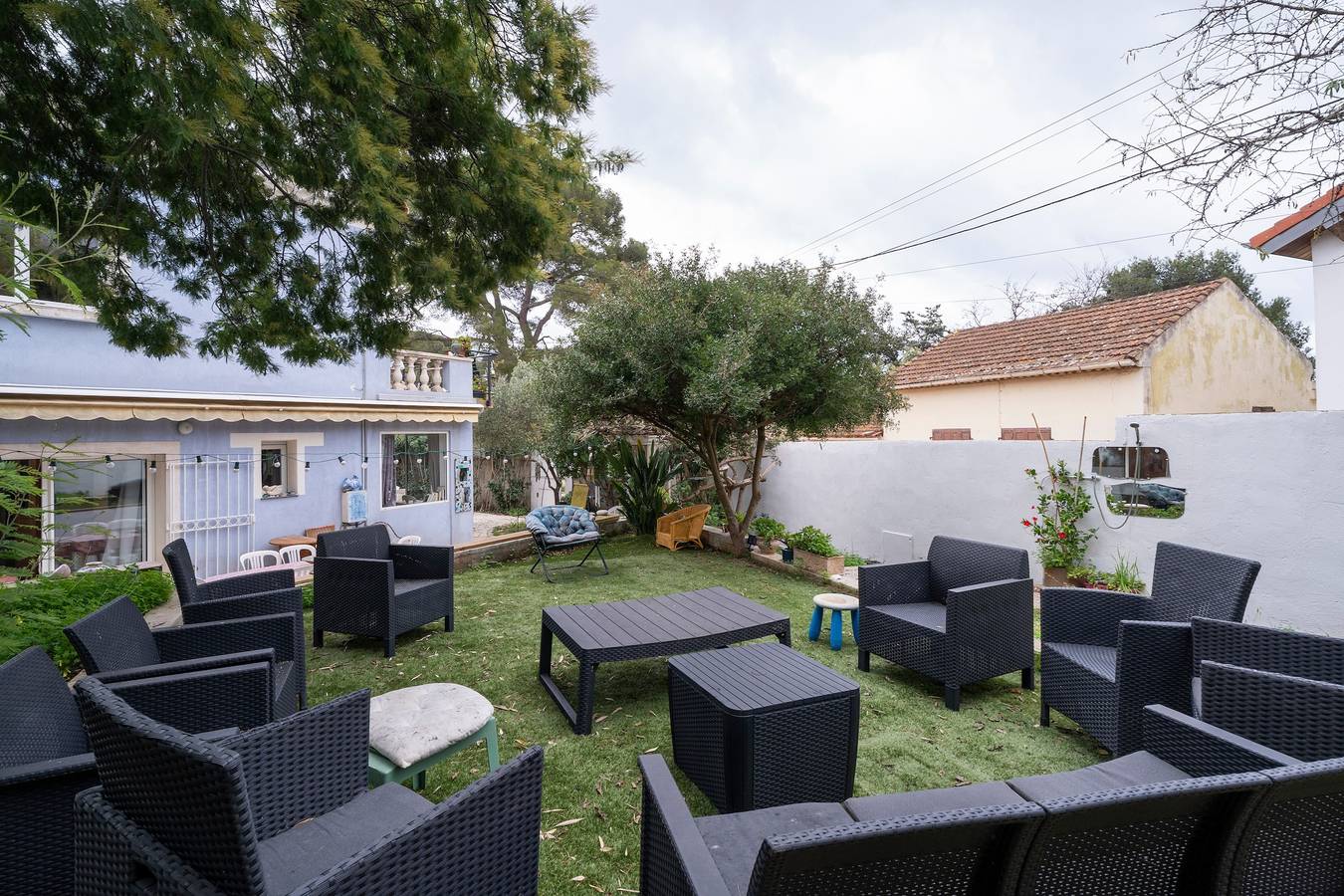 Studio entier, Studio « 100 m de la plage, rez-de-jardin » avec terrasse privée, Wi-Fi et climatisation in La Seyne-sur-Mer, Côte méditerranéenne (France)