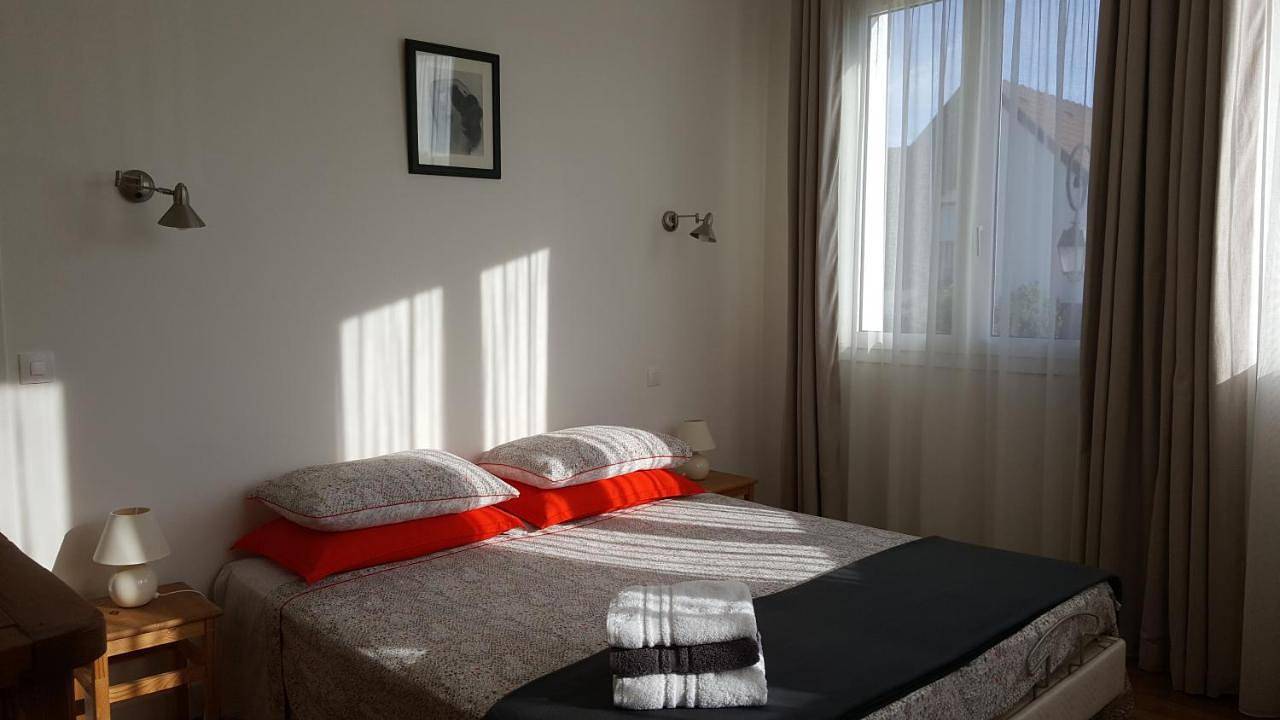 Chambre 1 Chambre Bambou in Vélizy-Villacoublay, Yvelines