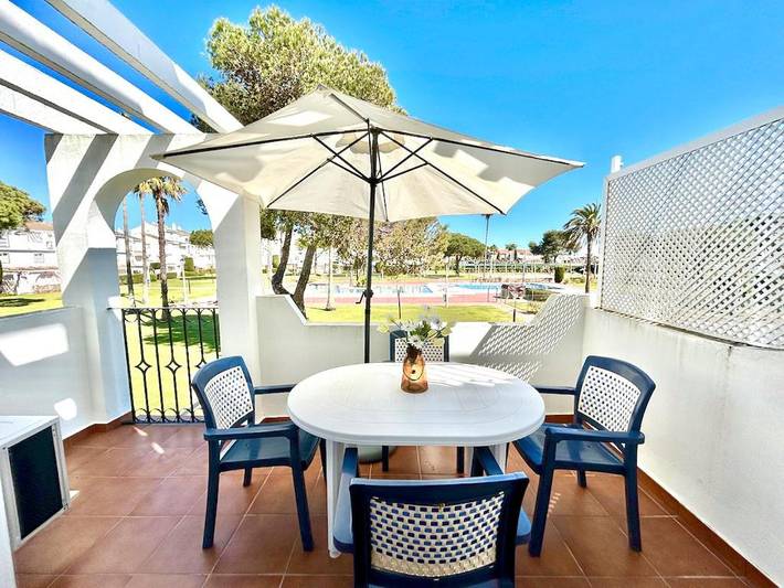 Apartamento de vacaciones para 4 personas, con terraza además de jardín y piscina, Se admiten mascotas - 1