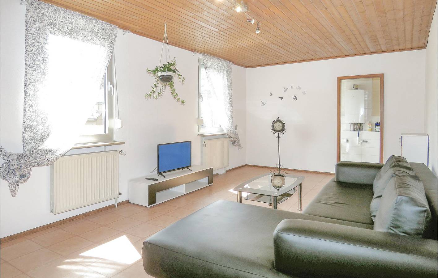 Ganze Ferienwohnung, Terrassenwohnung im Stadtzentrum mit Parkplatz und Internet in Lahnstein, Osteifel